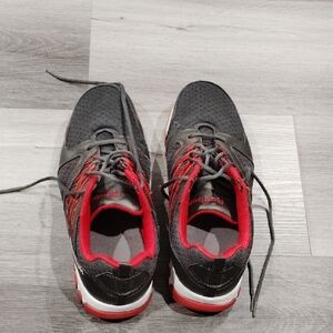 Reebok Men's Black and Red Athletic Shoes